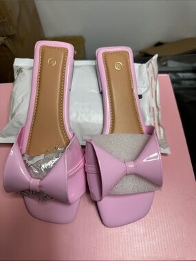 Women’s Pink Bow Slide Mules